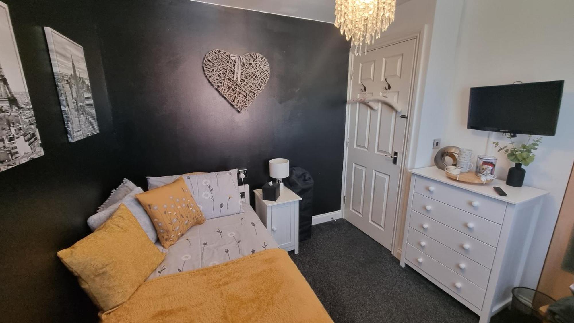 Dungarvon House B&B, Hot Tub, Garden, Summerhouse, Electric Vehicle Point , 3 Bedroom Options Weston-super-Mare Buitenkant foto