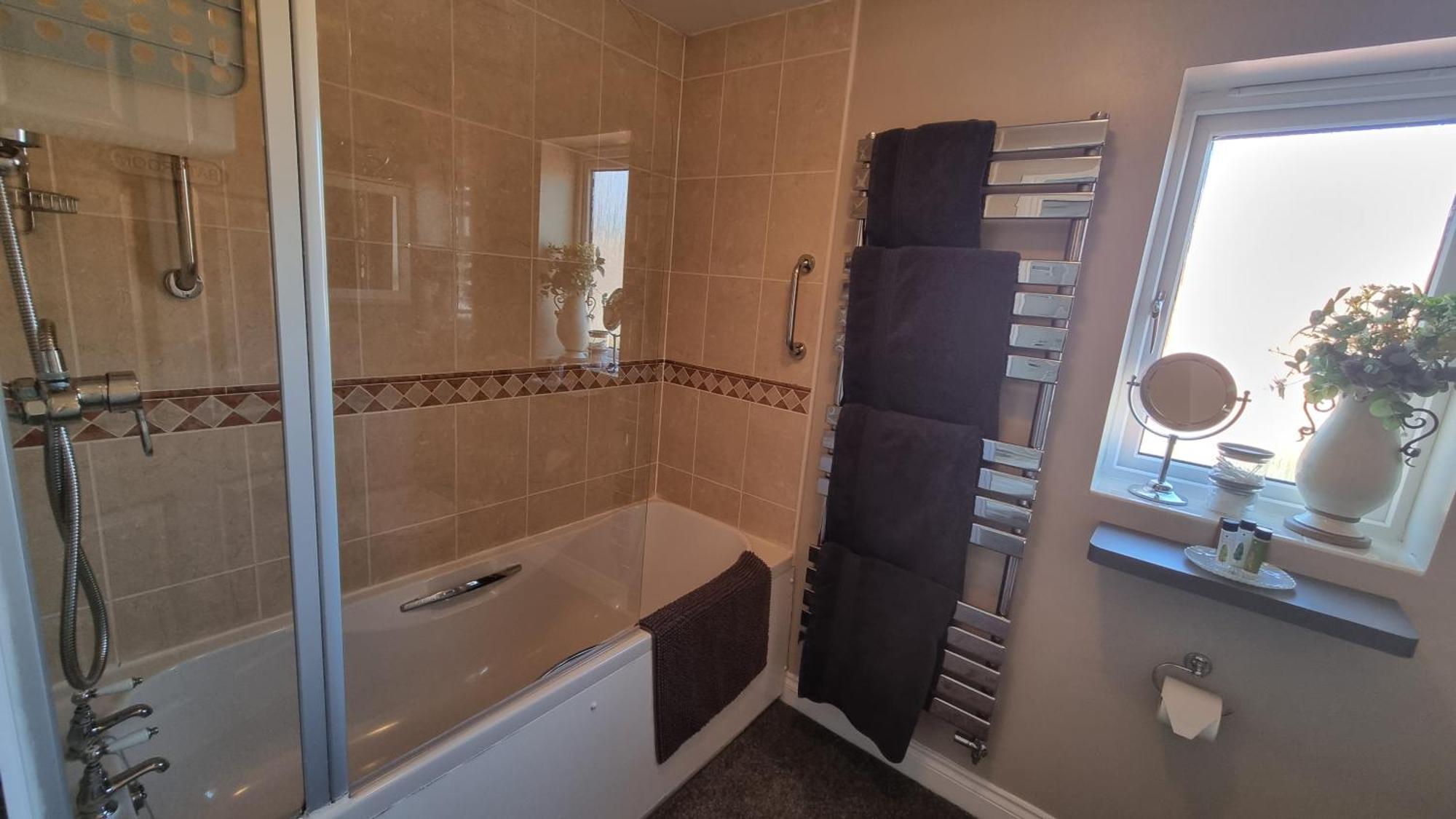 Dungarvon House B&B, Hot Tub, Garden, Summerhouse, Electric Vehicle Point , 3 Bedroom Options Weston-super-Mare Buitenkant foto